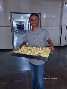 (CBSE SEWA) Std 10 Students Volunteer in Dinner Preparation & Serving (26)