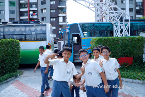 Std. 4 to 6 Trip to Rebounce Game Zone (32)