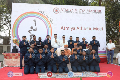 202---भाग्योदय-पर्व-&-Medal-Ceremony-of-the-19th-Atmiya-Athletic-Meet-2023-24