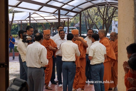 Param Pujya Swamishree's Visit 2016-17 (2)