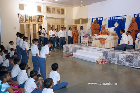 Param Pujya Swamishree's Visit 2016-17 (26)
