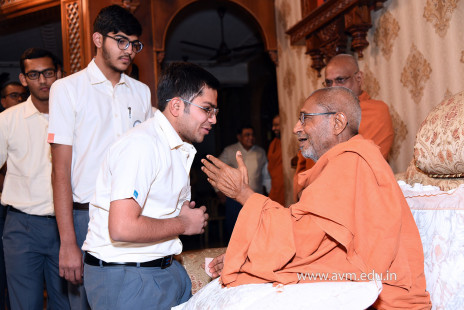 Std-10-11-12-visit-to-Haridham-for-Swamishree's-Blessings-(59)