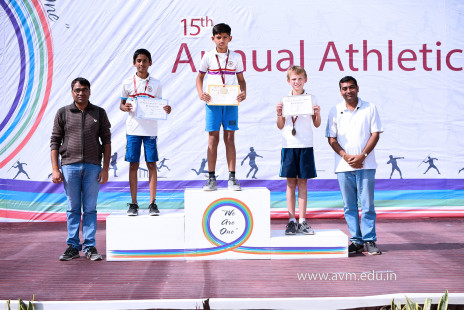 2-Award-Distribution-Ceremony-of-the-15th-Annual-Atmiya-Athletic-Meet-(4)