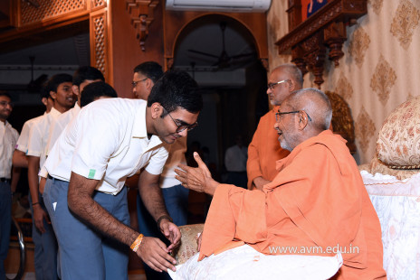 Std-10-11-12-visit-to-Haridham-for-Swamishree's-Blessings-(45)