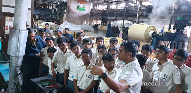 Class 8's field trip to Sugar Factory and Cotton Mill (152)