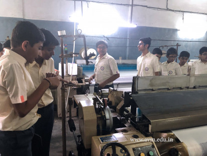 Std 8 Industrial Visit to Madhi Sugar Factory and Textile Factory (119)